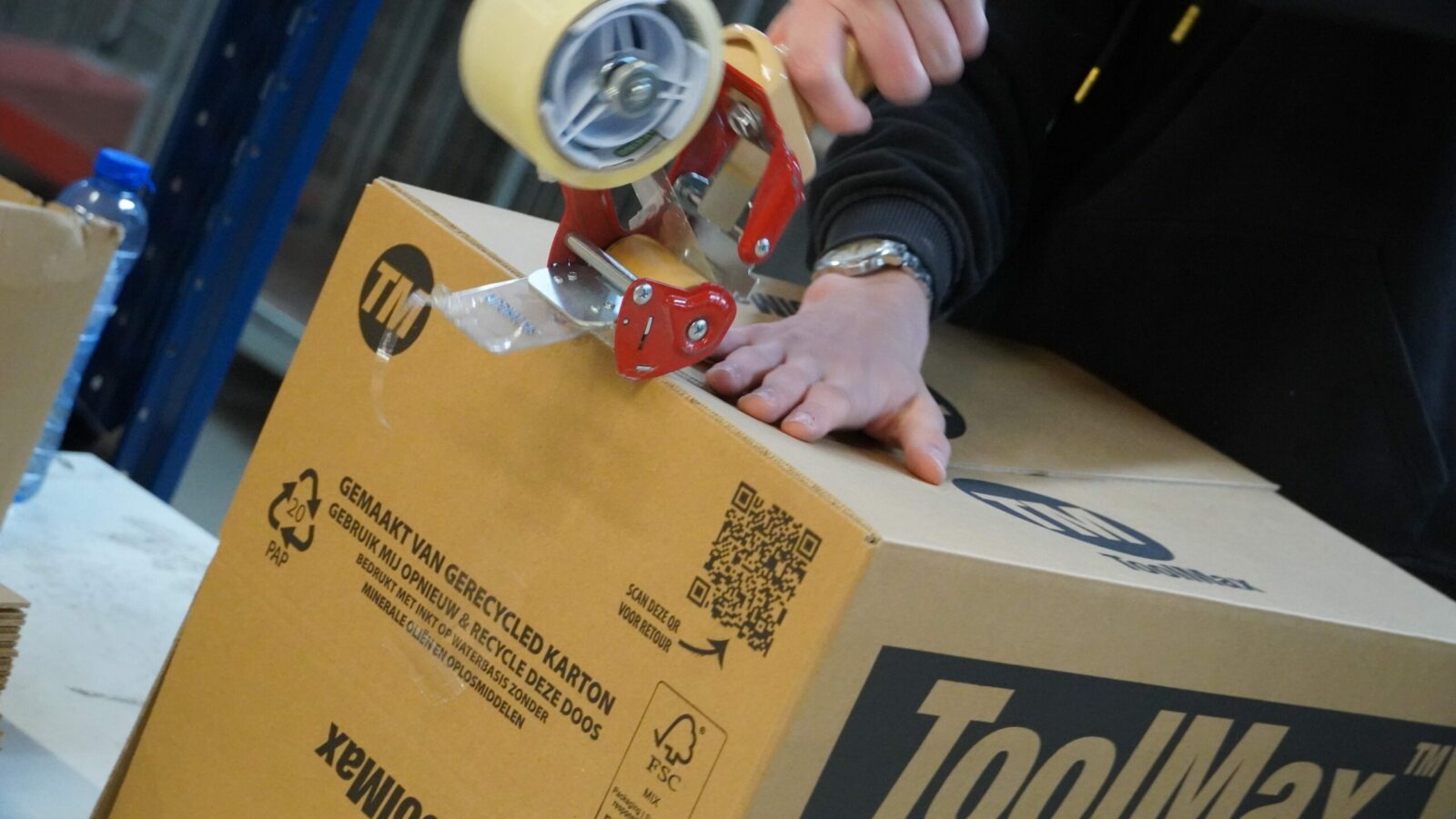 ToolMax-verpakking op kantoorlocatie, verzendklaar